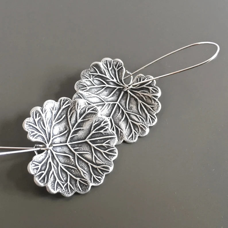 High-grade Earrings Retro Fashion Leaf Earrings