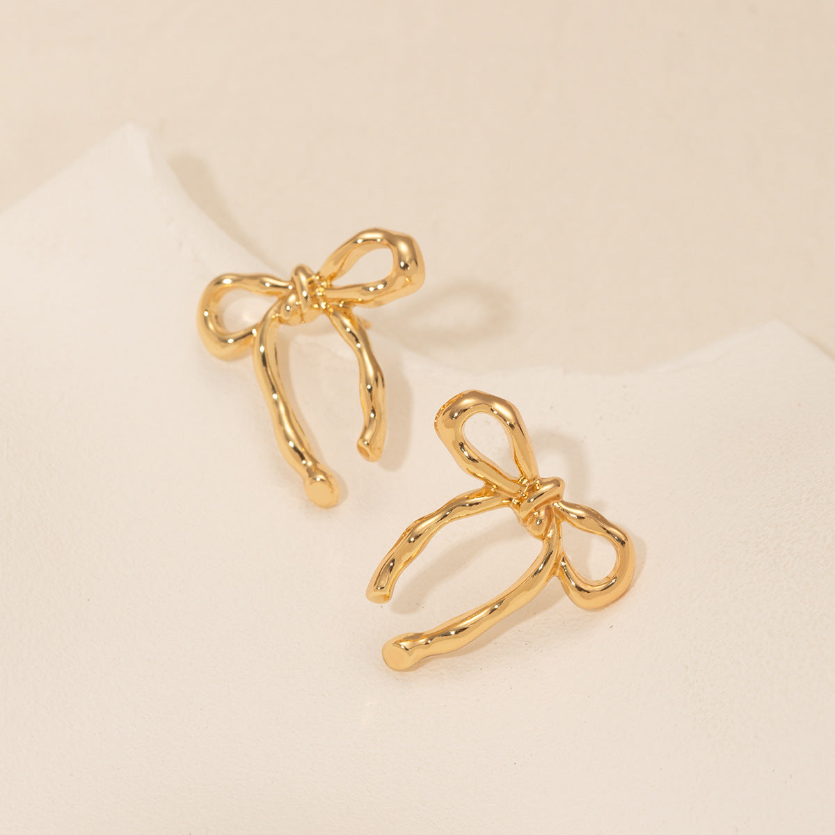 Gold Bow Stud Earrings Simple Fashion